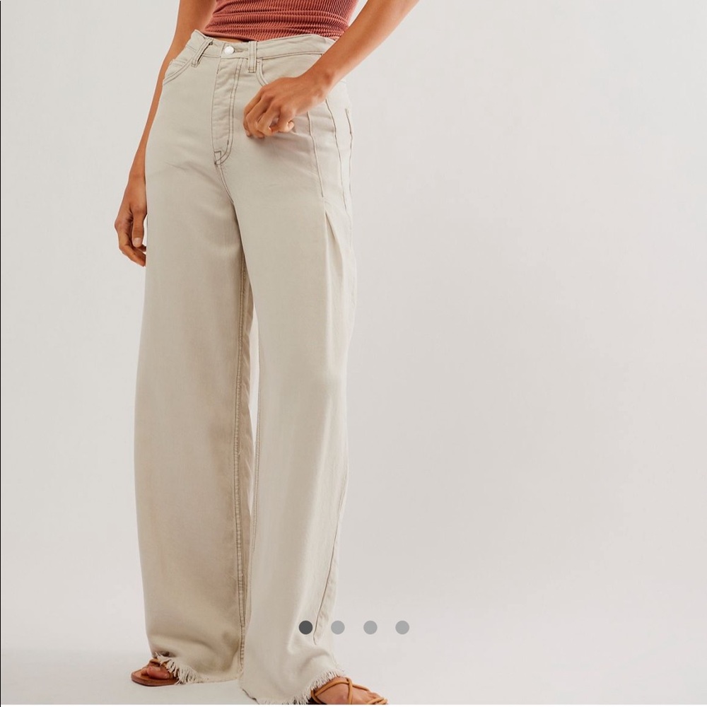 We the Free Old West Slouchy Jeans- Mushroom